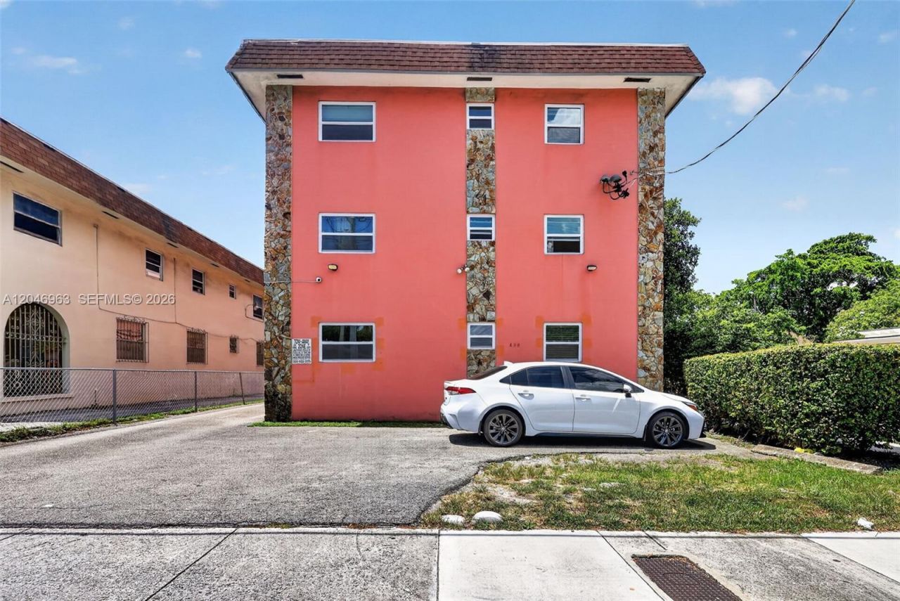 458 SW 9th St, Unit 1, Miami, FL 33130 Photo