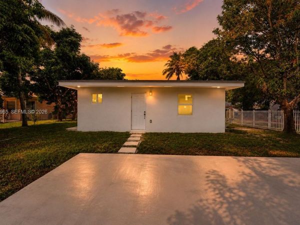 521 NW 33rd Ave , Unit 1, Miami, FL 33125