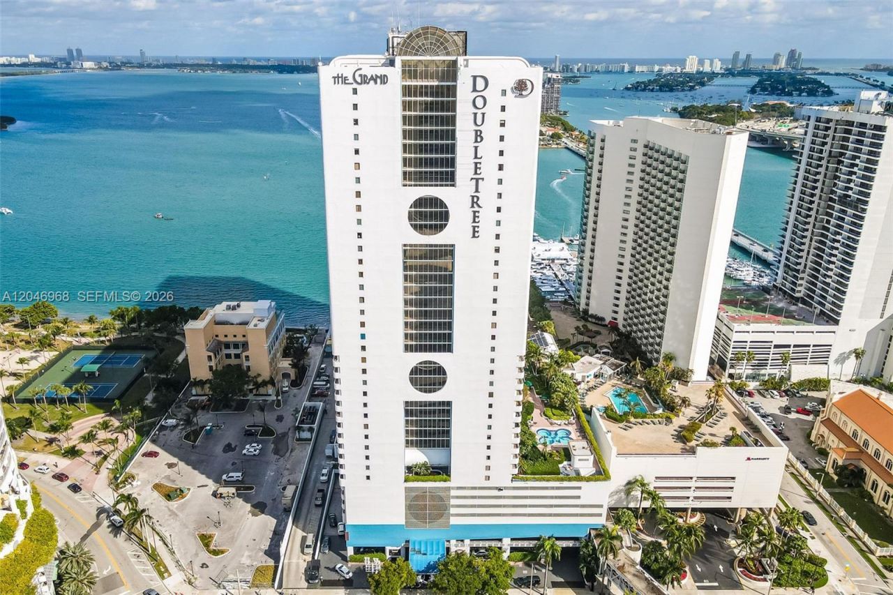 1717 N N Bayshore Dr , Unit A-1953, Miami, FL 33132 Photo