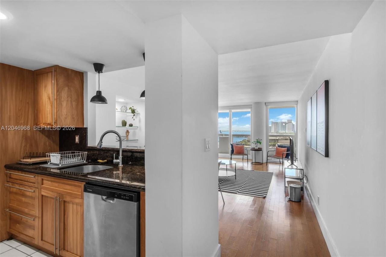 1717 N N Bayshore Dr , Unit A-1953, Miami, FL 33132 Photo