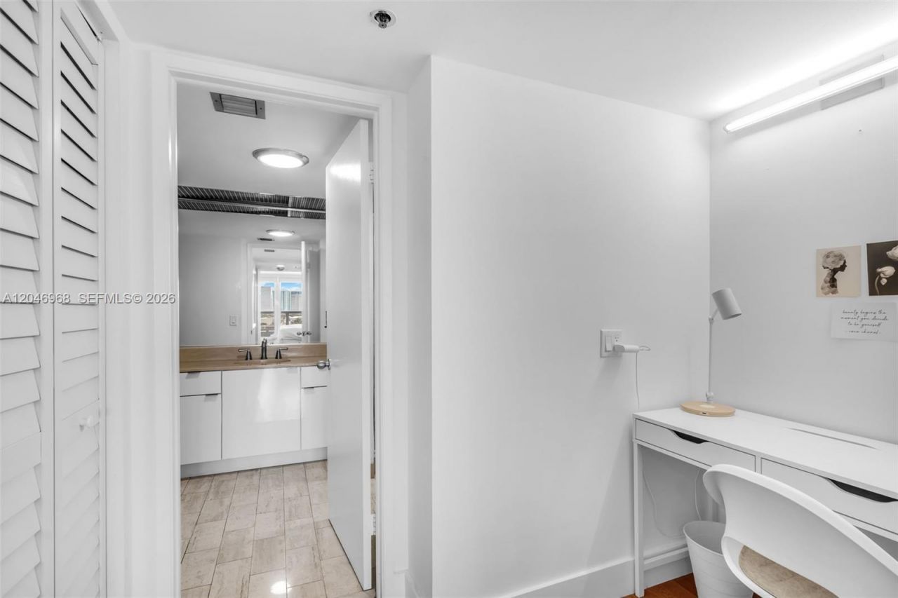 1717 N N Bayshore Dr , Unit A-1953, Miami, FL 33132 Photo
