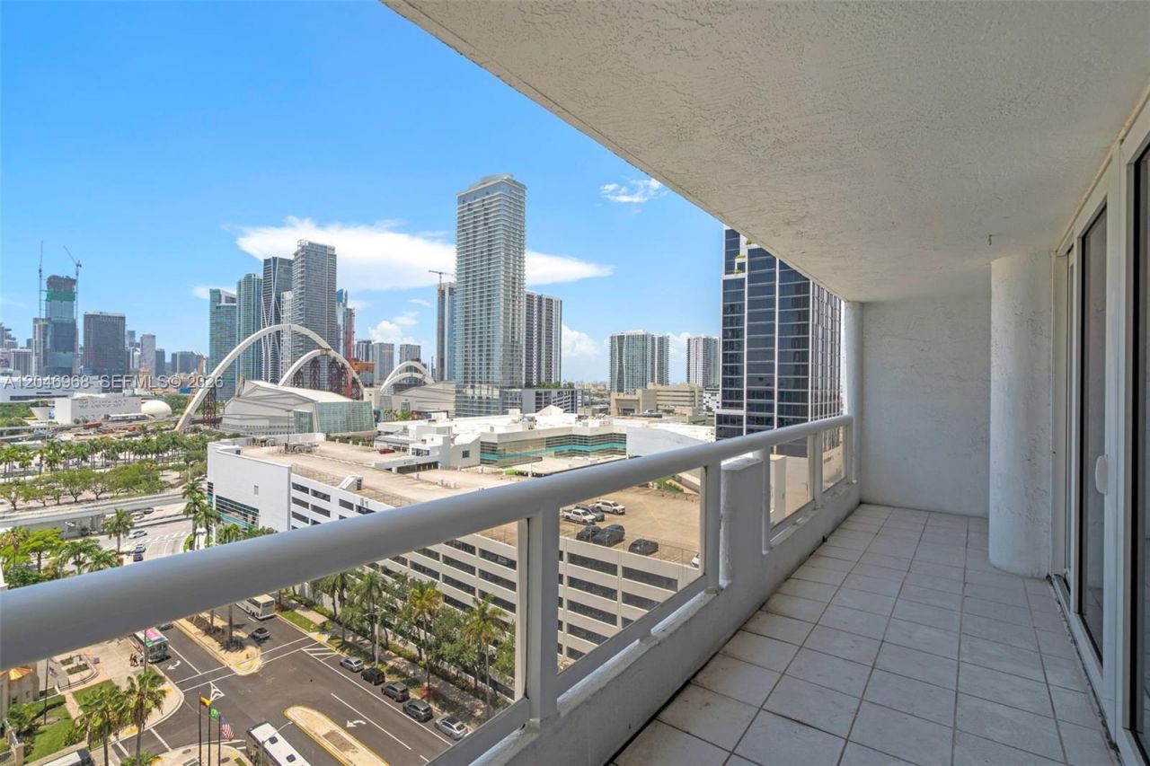 1717 N N Bayshore Dr , Unit A-1953, Miami, FL 33132 Photo
