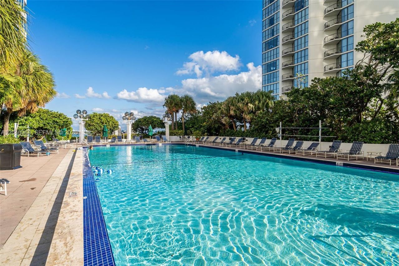1717 N N Bayshore Dr , Unit A-1953, Miami, FL 33132 Photo