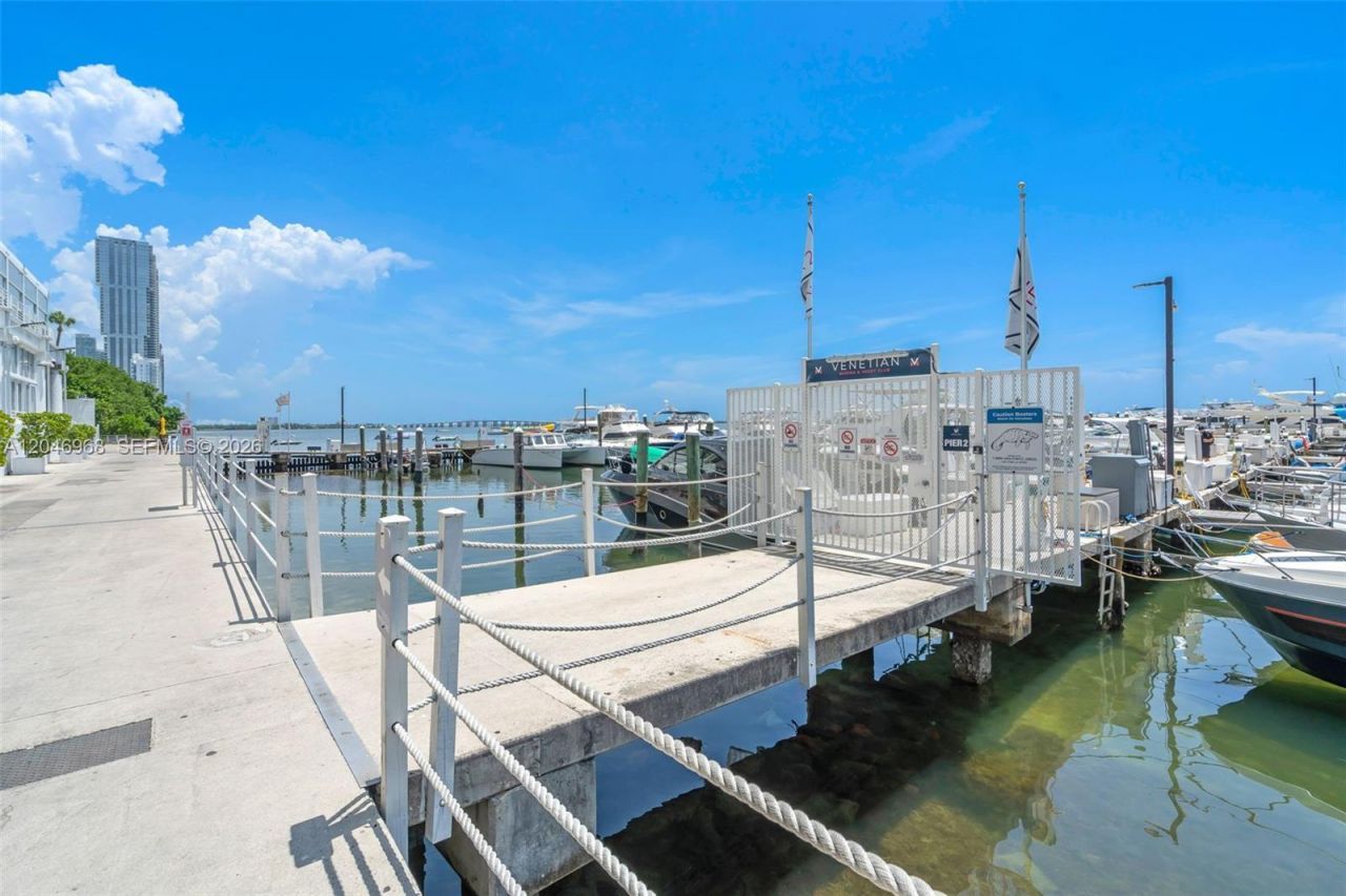 1717 N N Bayshore Dr , Unit A-1953, Miami, FL 33132 Photo