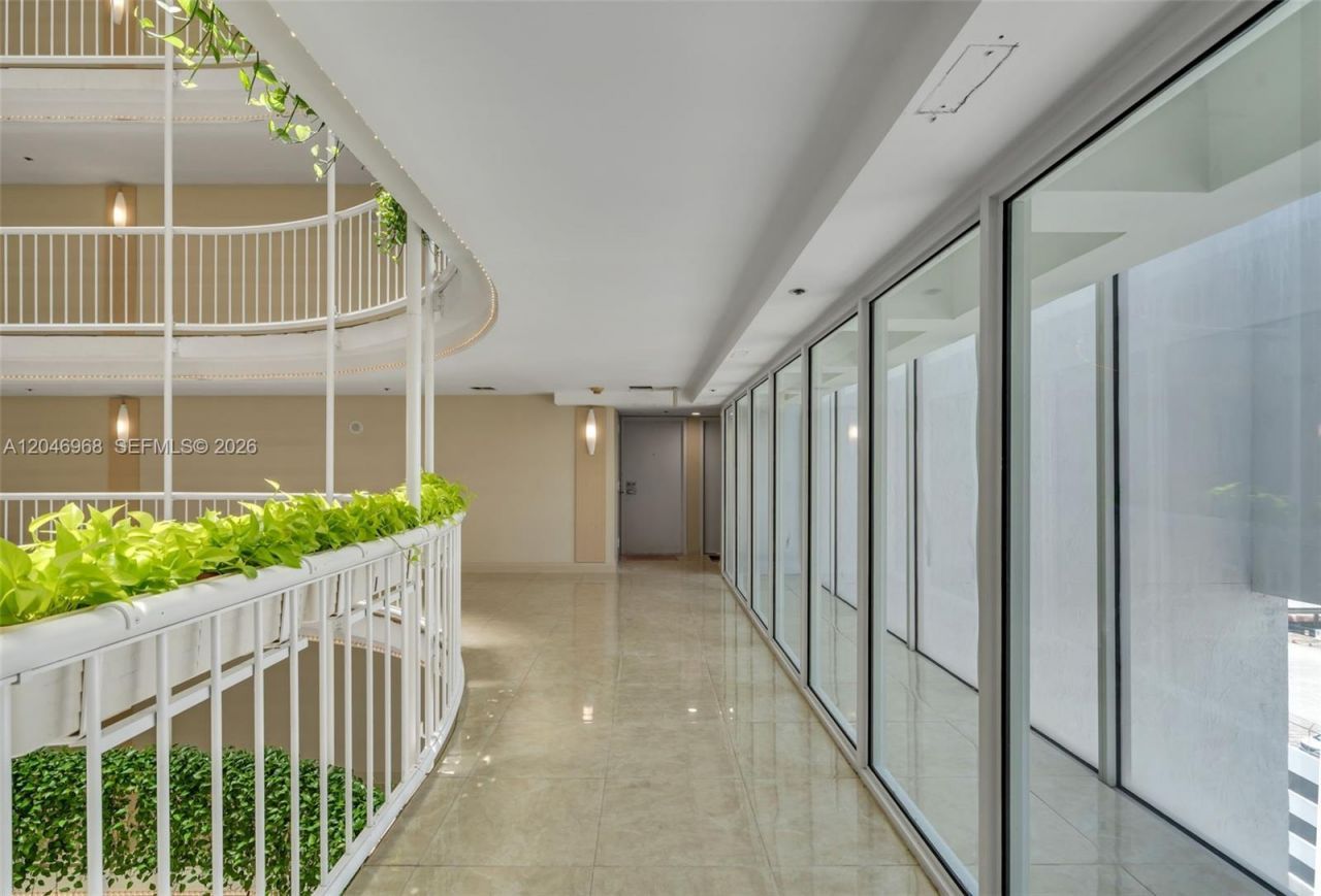 1717 N N Bayshore Dr , Unit A-1953, Miami, FL 33132 Photo