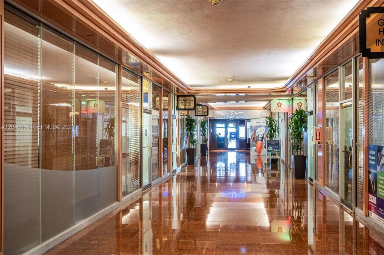 1717 N N Bayshore Dr , Unit A-1953, Miami, FL 33132 Photo
