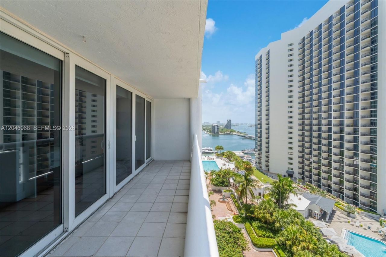 1717 N N Bayshore Dr , Unit A-1953, Miami, FL 33132 Photo