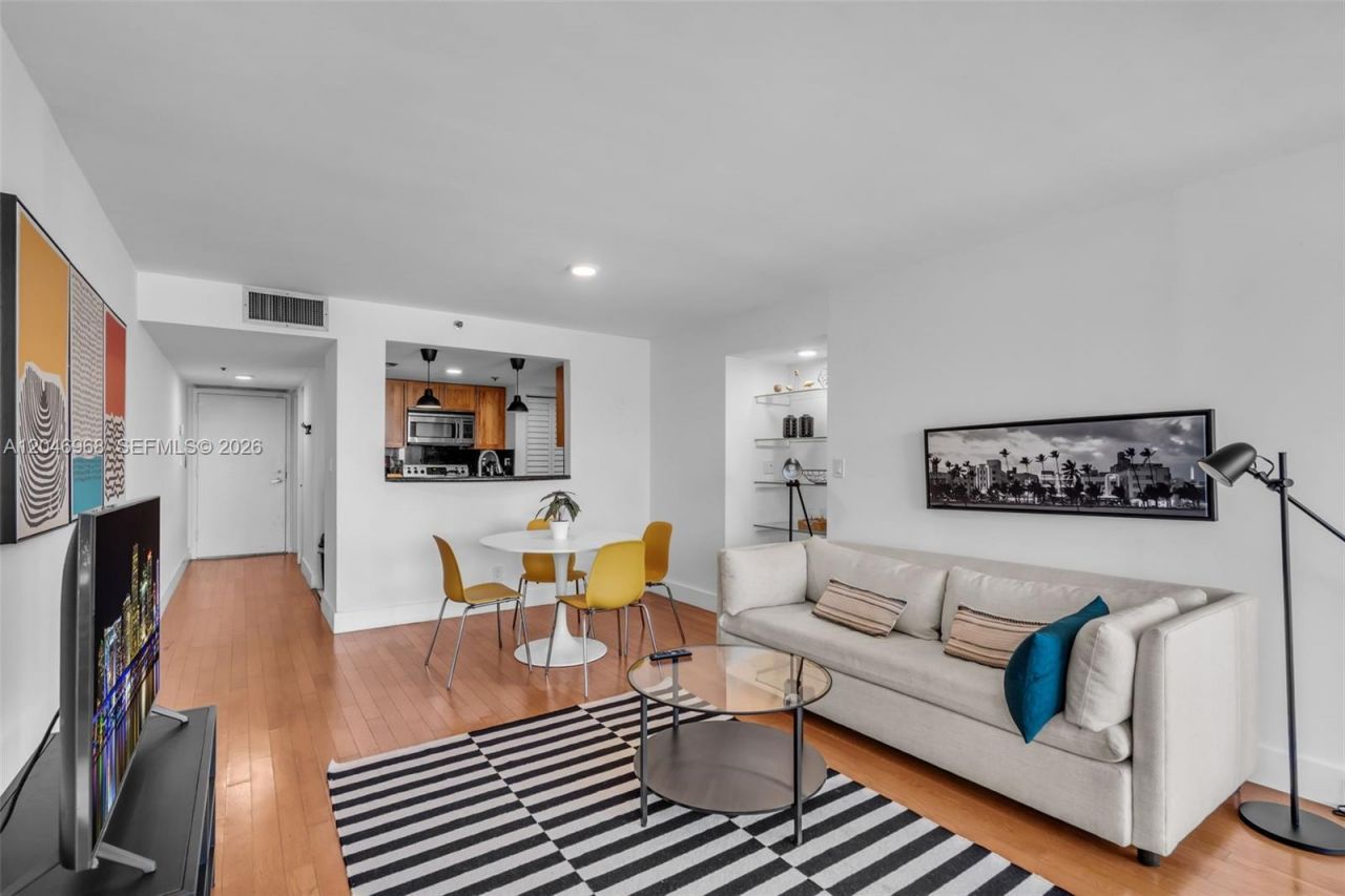 1717 N N Bayshore Dr , Unit A-1953, Miami, FL 33132 Photo