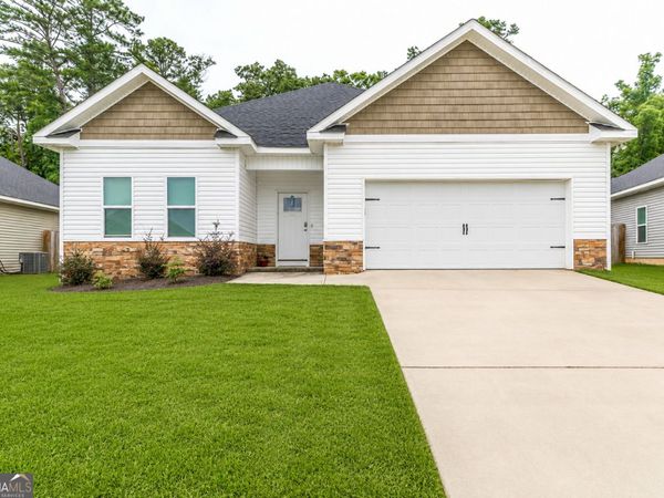 105 Garrett Lane, Bonaire, GA 31005