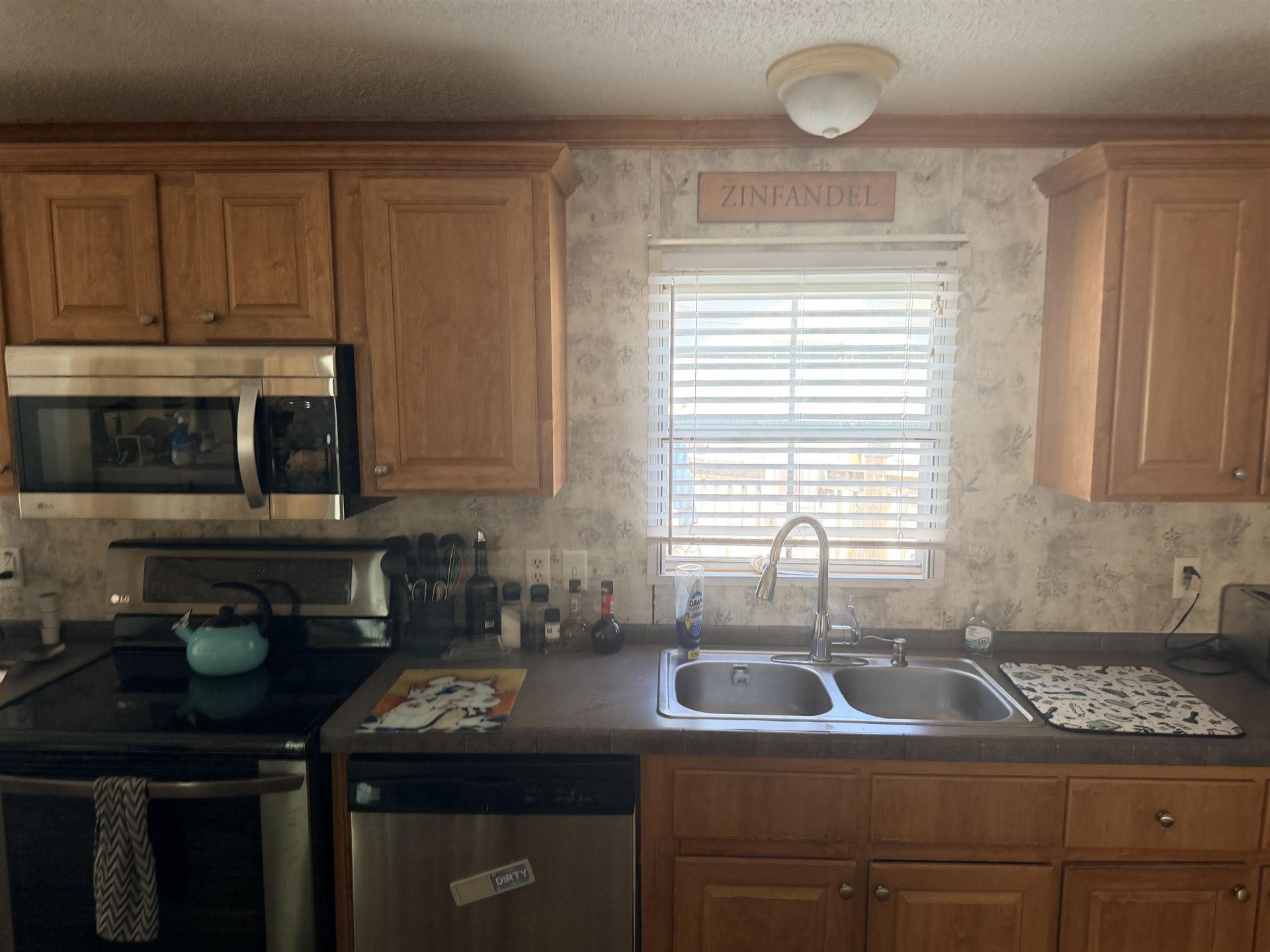 3247 Red Bird Ln. Photo 11