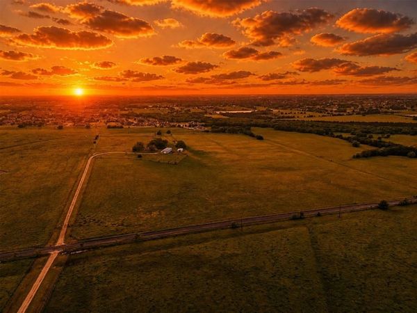 1868 Dowell Road , Rockwall, TX 75032