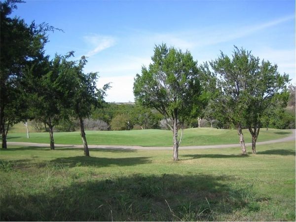 6216 N Aberdeen Drive , Cleburne, TX 76033