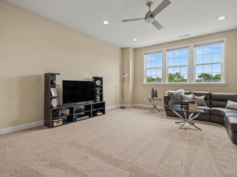 8961 Oakcrest Way, West Chester, OH 45069 Photo 34