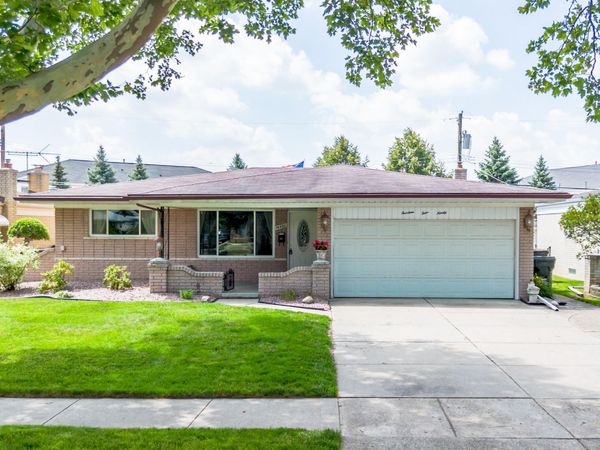 14490 Edshire Drive, Sterling Heights, MI 48312