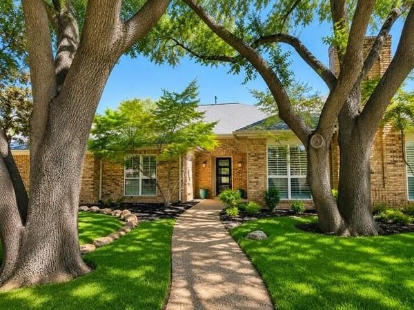 4215 Bretton Bay Lane, Dallas, TX 75287
