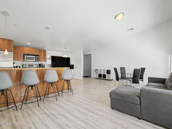 1111 W UNIVERSITY Drive, Unit 2020, Tempe, AZ 85281