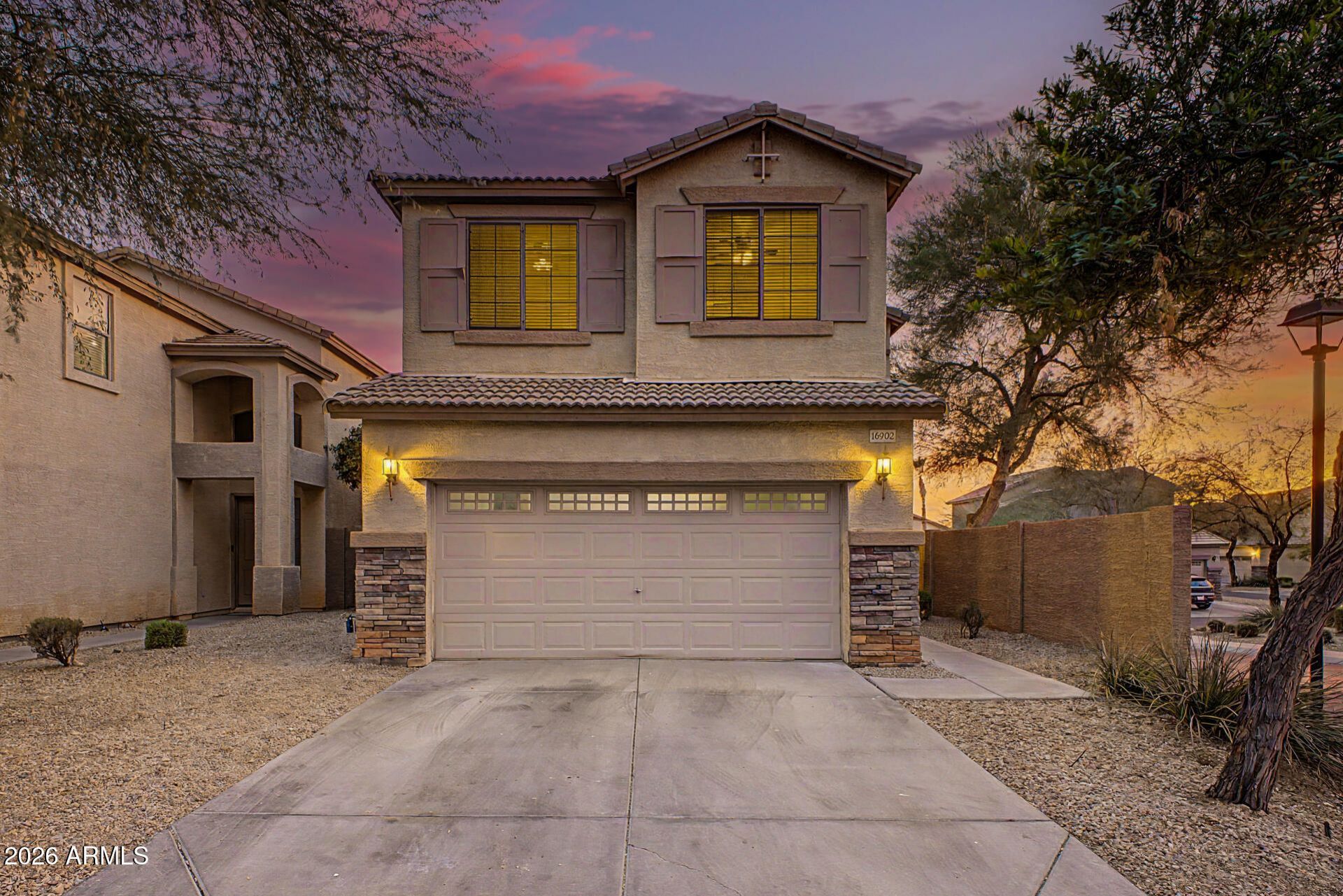 16902 S Cedarwood Lane, Phoenix, AZ 85048 Main Photo