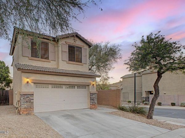 16902 S CEDARWOOD Lane, Phoenix, AZ 85048