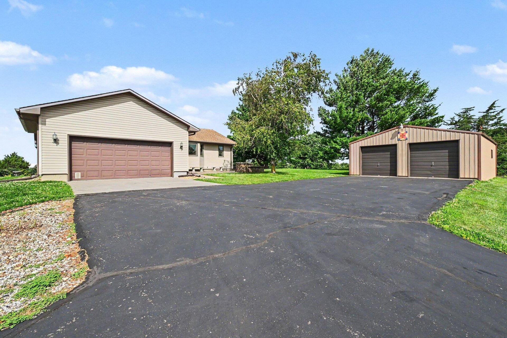 57840 218th Street, Glenwood, IA 51534 Main Photo