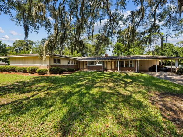19 S 19TH Street , Fernandina Beach, FL 32034