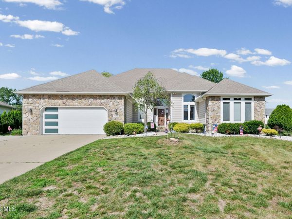 7418 Blue Spruce Court, Toledo, OH 43615