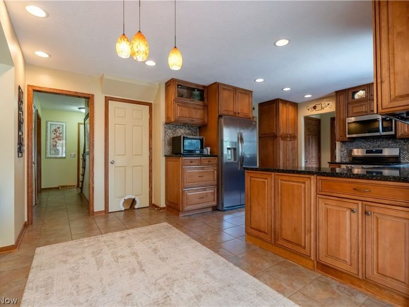 8640 Candleberry Street NW, Massillon, OH 44646 Photo 14