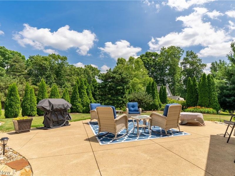 8640 Candleberry Street NW, Massillon, OH 44646 Photo 38
