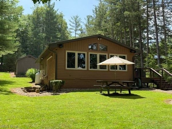 85 Sunset Drive , Senecaville, OH 43780