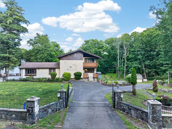 162 Doolan Road, Dingmans Ferry, PA 18328