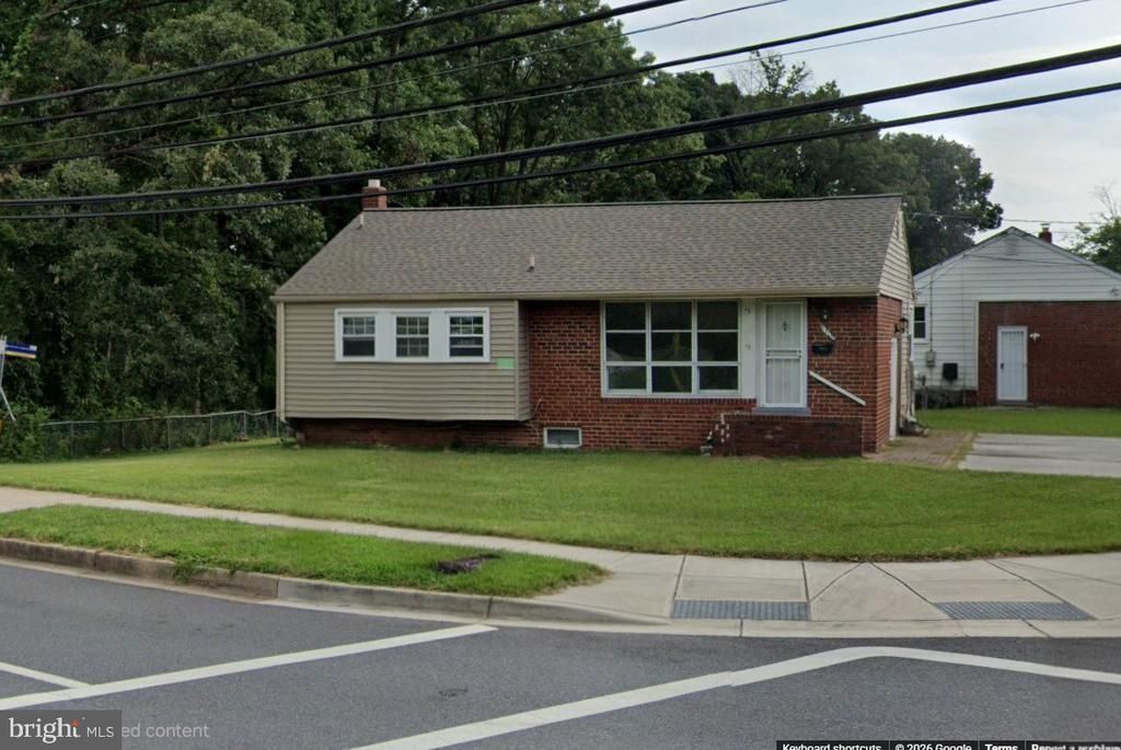 8300 CATHEDRAL AVENUE , NEW CARROLLTON, MD 20784