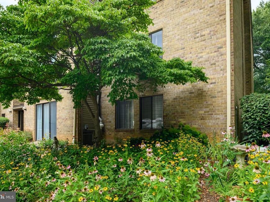 10536 Cross Fox Lane, Unit B-2, Columbia, MD 21044 Main Photo