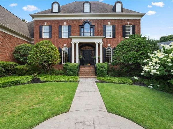 447 Langley Oaks Drive SE, Marietta, GA 30067