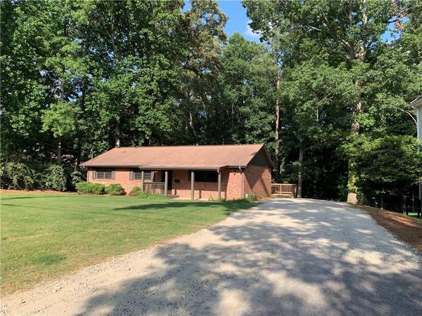 6103 Lake Lanier Heights Road , Buford, GA 30518