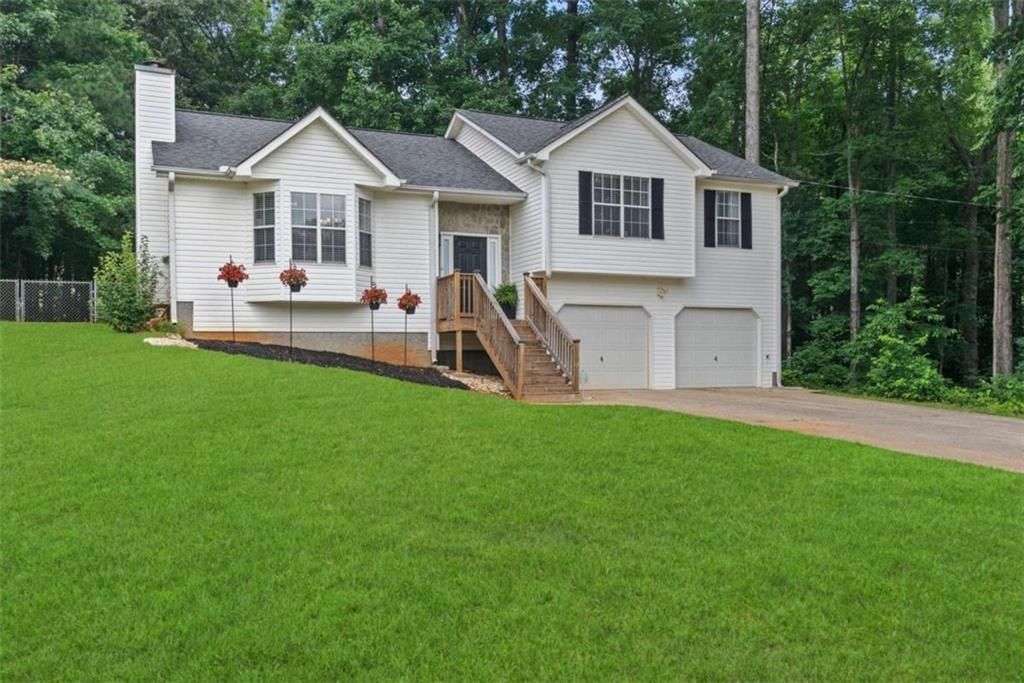420 Bridge Station Drive, Douglasville, GA 30134 Main Photo
