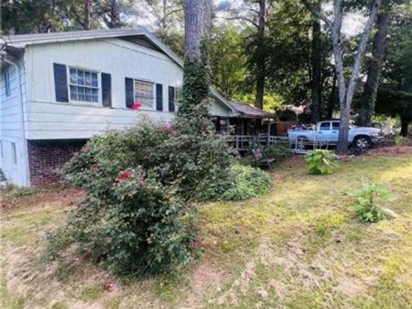 2749 Shelley Lane , Ellenwood, GA 30294