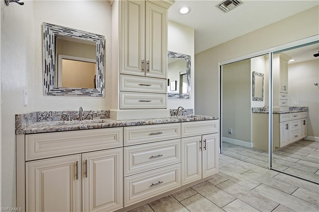 430 SW 44th Ter, Cape Coral, FL 33914 Photo