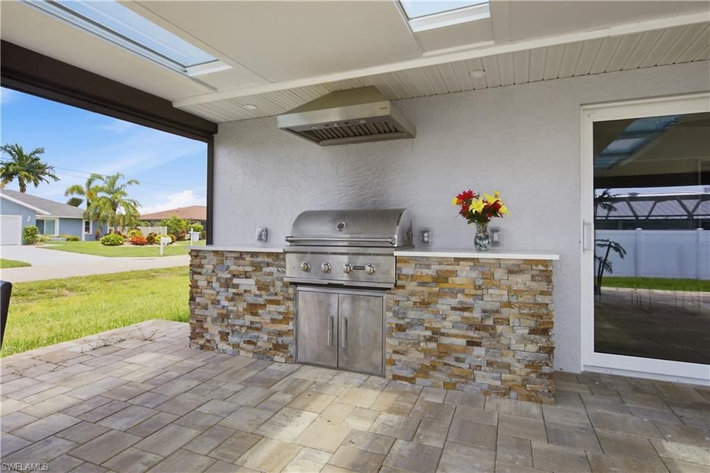430 SW 44th Ter, Cape Coral, FL 33914 Photo