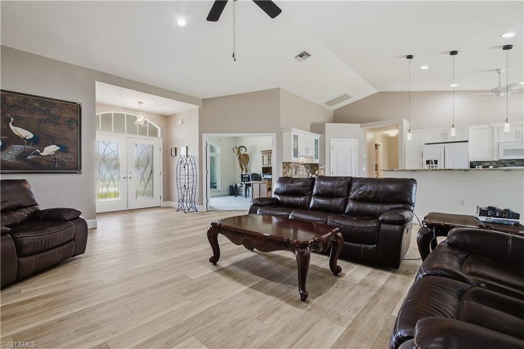 430 SW 44th Ter, Cape Coral, FL 33914 Photo