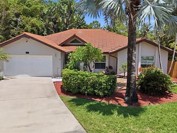 27160 Edenbridge CT , BONITA SPRINGS, FL 34135