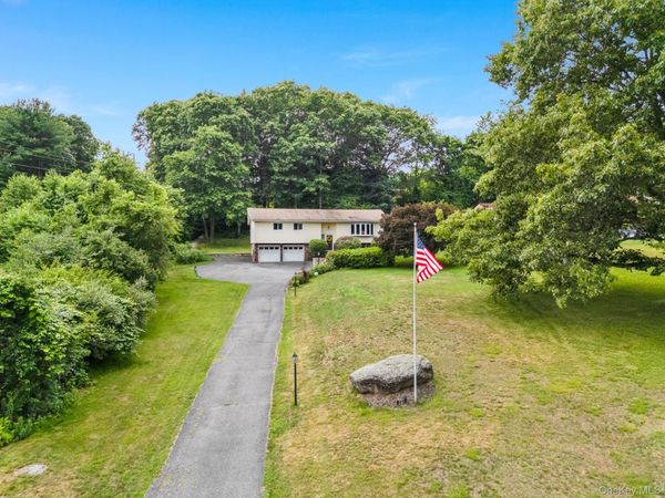 5 Gardineer Road , Putnam Valley, NY 10579