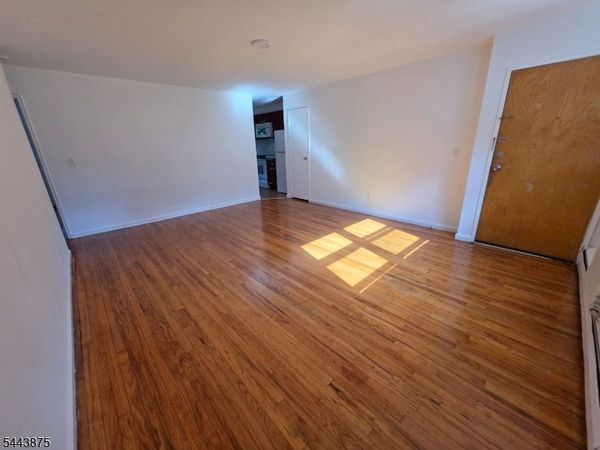 87 Elm Rd, Caldwell, NJ 07006