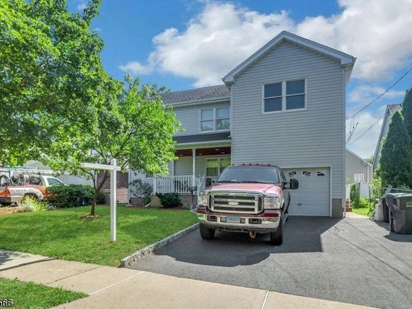 71 View St, Bergenfield, NJ 07621