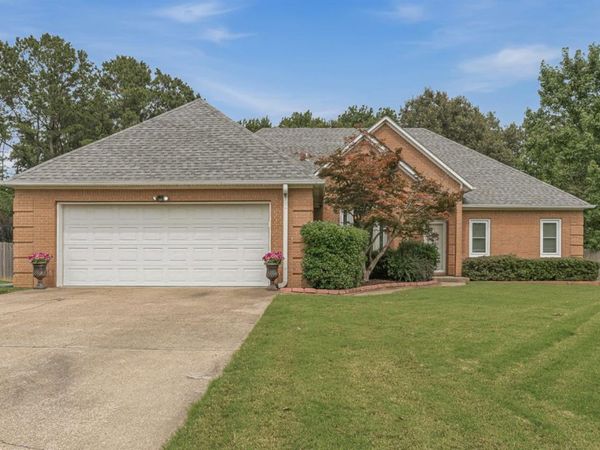 1006 Fernwood Drive, Jonesboro, AR 72401