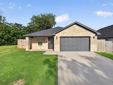 1504 Missouri Avenue, Fort Worth, TX 76104