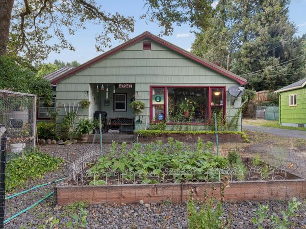 47947 W Commercial Street, Oakridge, OR 97463