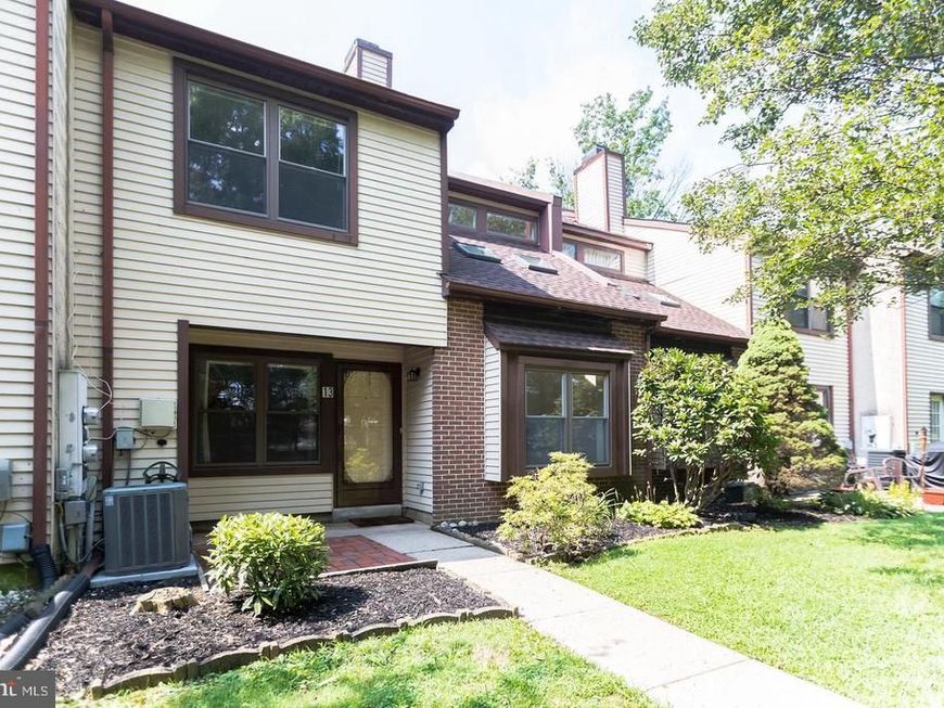13 Heather Court, Newtown, PA 18940 Main Photo