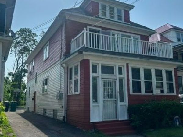 81 Saint Florian Street , Unit Lower, Buffalo, NY 14207