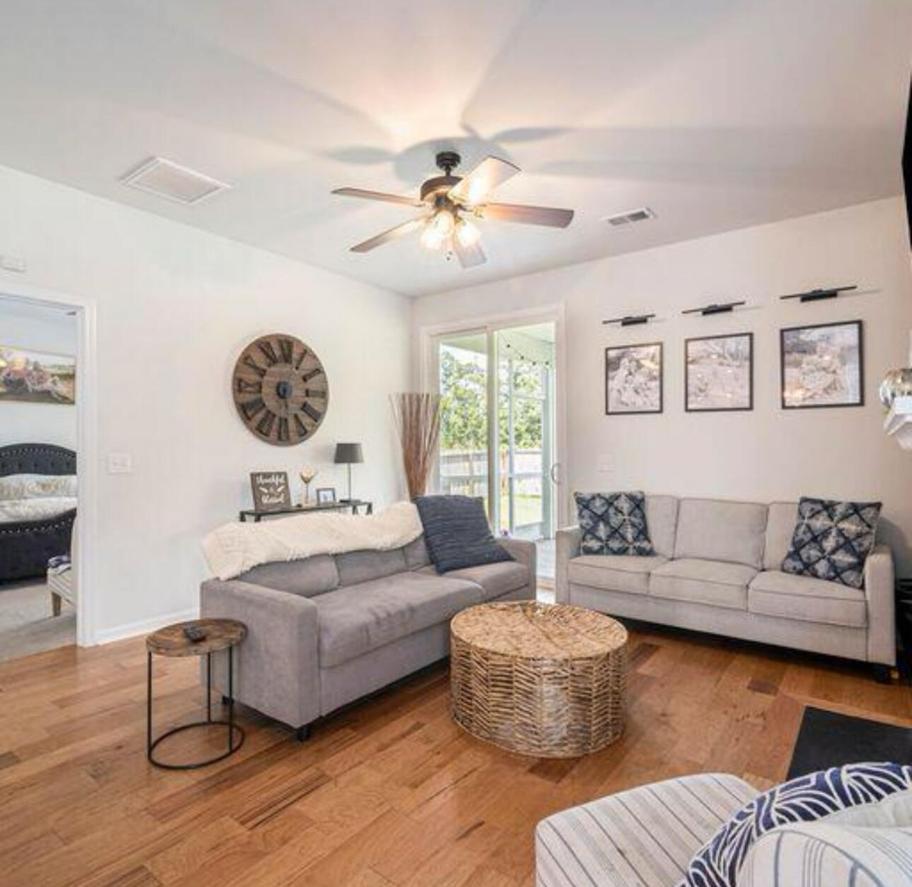 2744 Harmony Lake Drive Photo 4