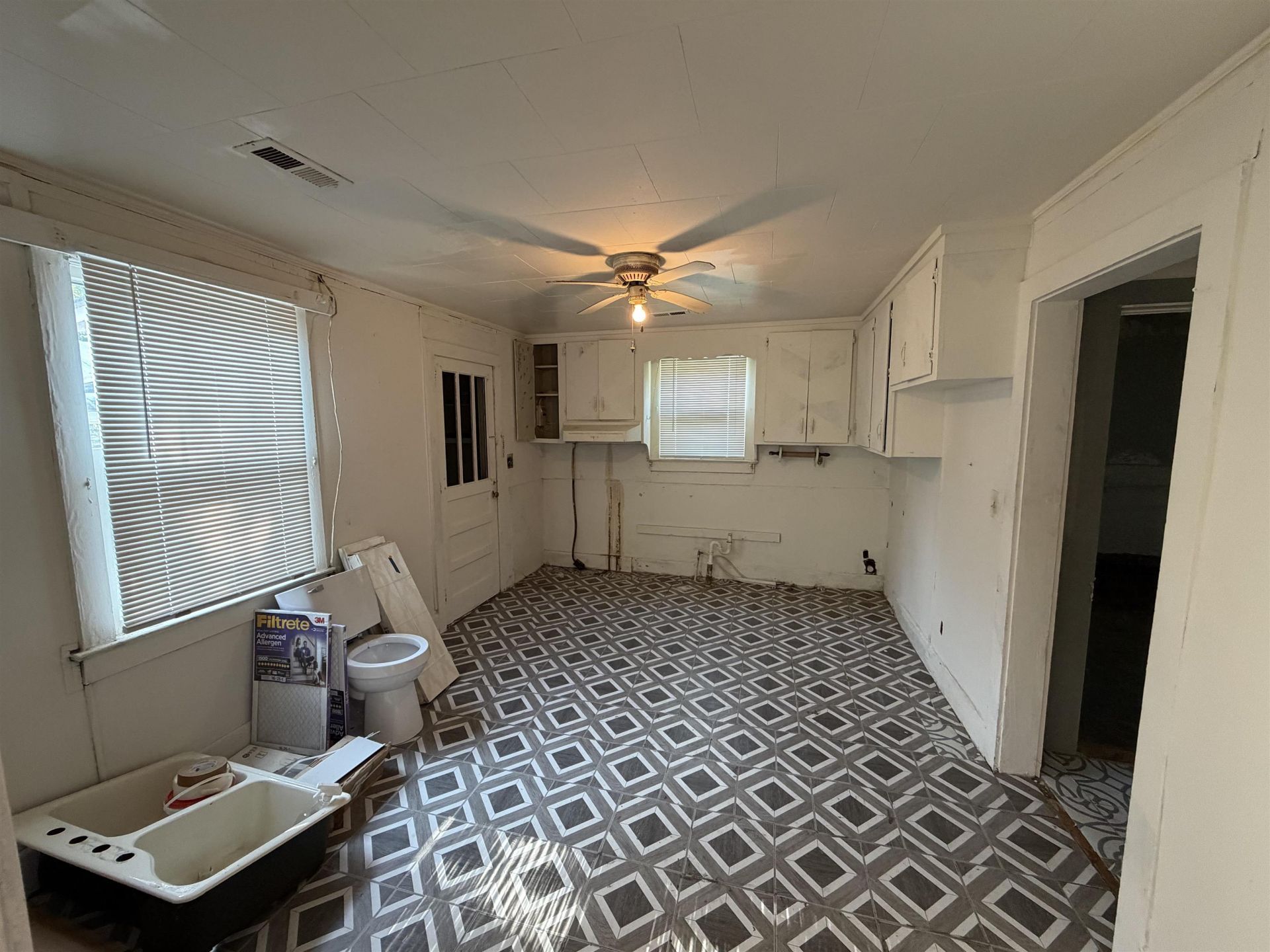 224 E Brooks St.  Photo 4