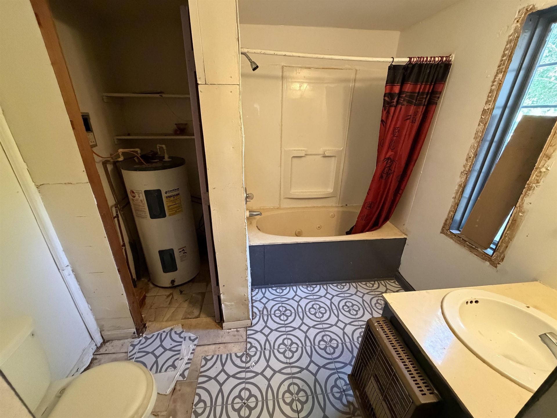 224 E Brooks St.  Photo 8